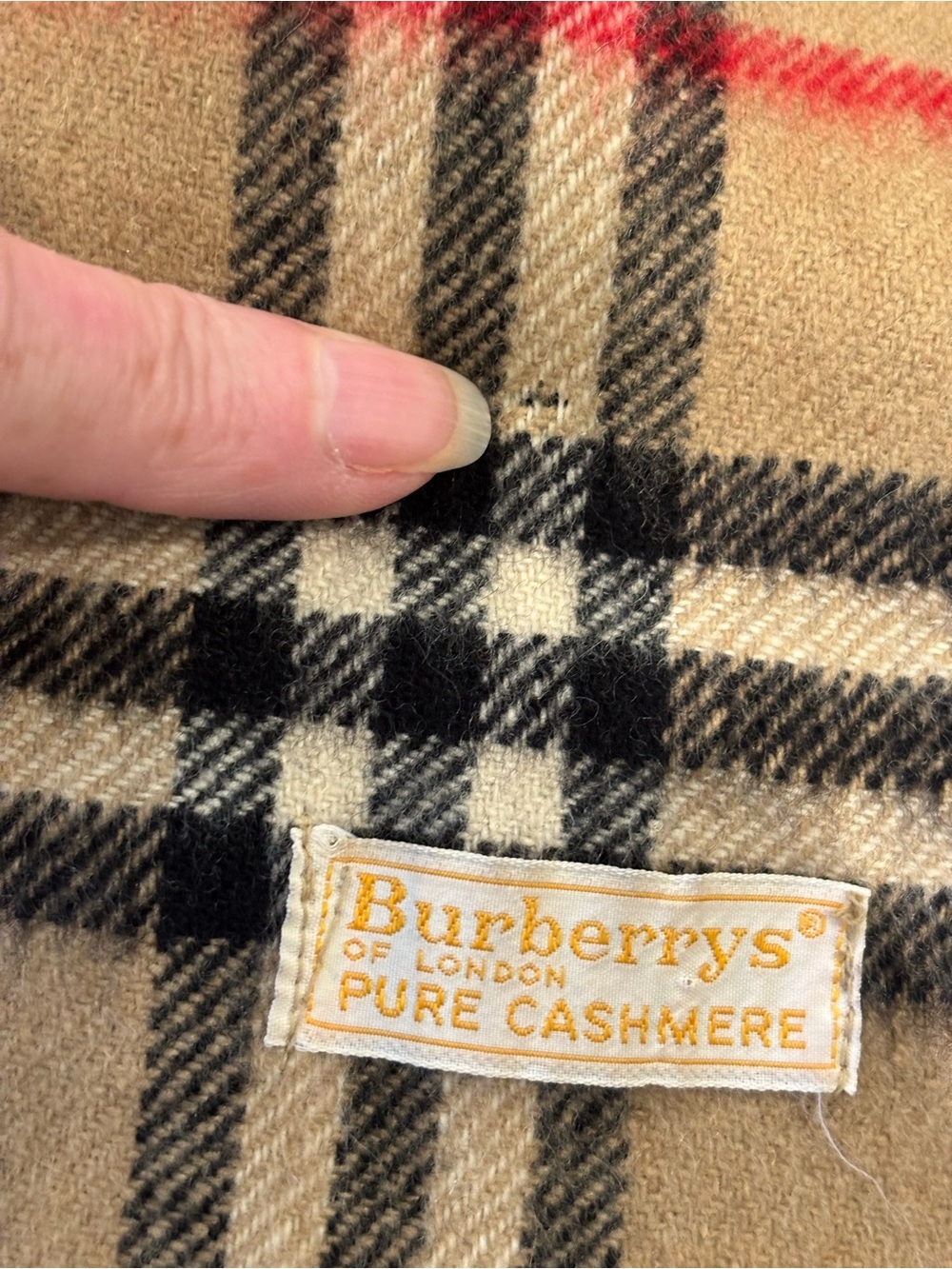 80s BURBERRY NOVA CHECK CASHMERE SCARF W FRINGE ENGLAND 12.5X60 GRANDPA CORE - Picture 6 of 7